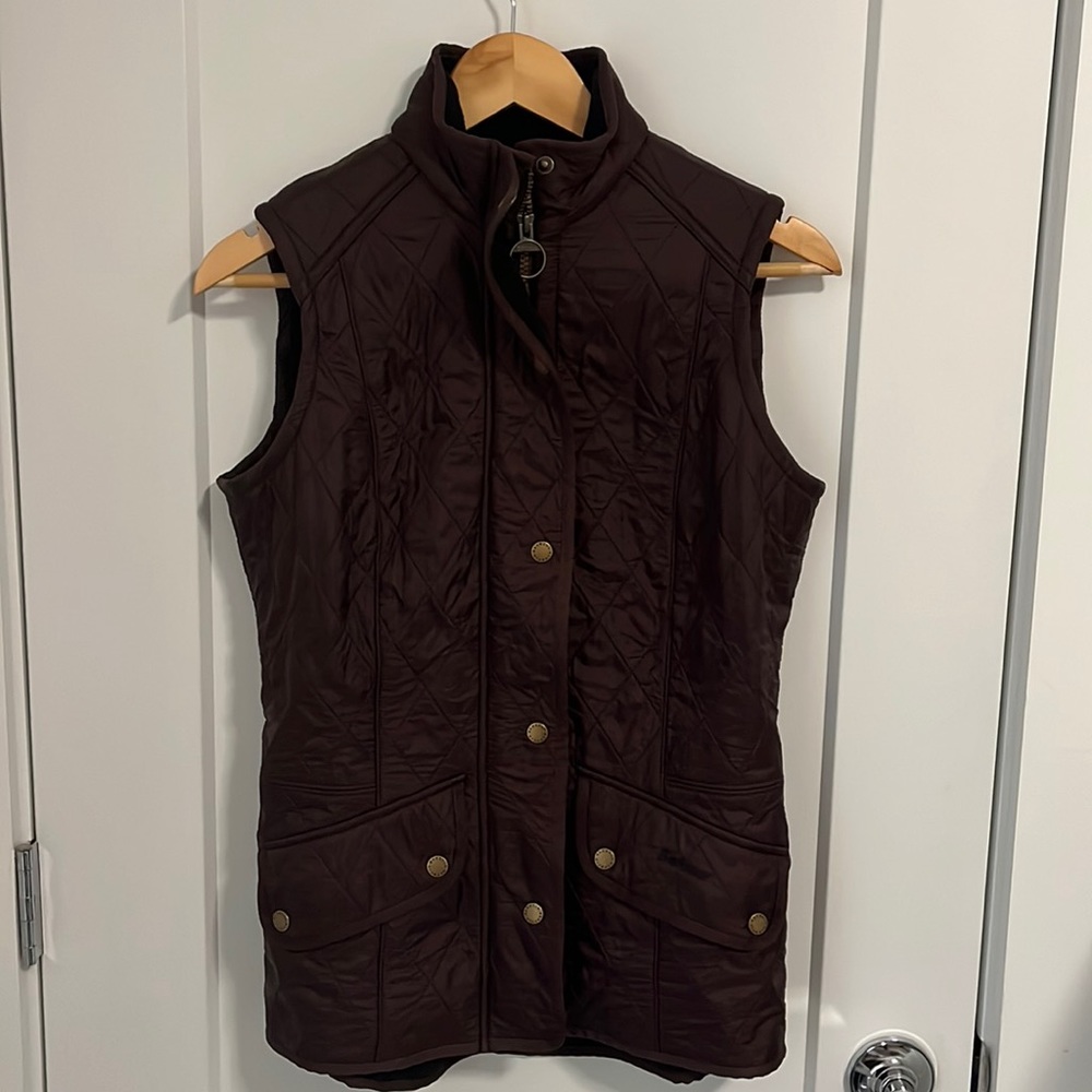 Barbour quilted snap vest size 6